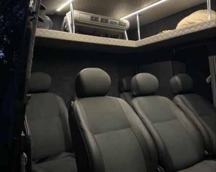 Черный Мерседес Sprinter, объемом двигателя 2.1 л и пробегом 585 тыс. км за 23800 $, фото 4 на Automoto.ua
