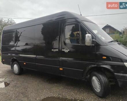 Черный Мерседес Sprinter, объемом двигателя 2.9 л и пробегом 885 тыс. км за 7600 $, фото 5 на Automoto.ua