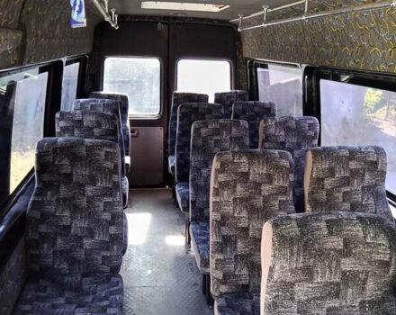 Черный Мерседес Sprinter, объемом двигателя 0 л и пробегом 300 тыс. км за 5100 $, фото 8 на Automoto.ua
