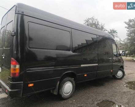 Черный Мерседес Sprinter, объемом двигателя 2.9 л и пробегом 885 тыс. км за 7600 $, фото 1 на Automoto.ua