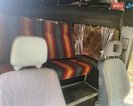 Черный Мерседес Sprinter, объемом двигателя 2.3 л и пробегом 280 тыс. км за 9500 $, фото 1 на Automoto.ua