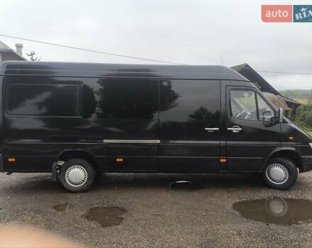Черный Мерседес Sprinter, объемом двигателя 2.9 л и пробегом 885 тыс. км за 7600 $, фото 12 на Automoto.ua