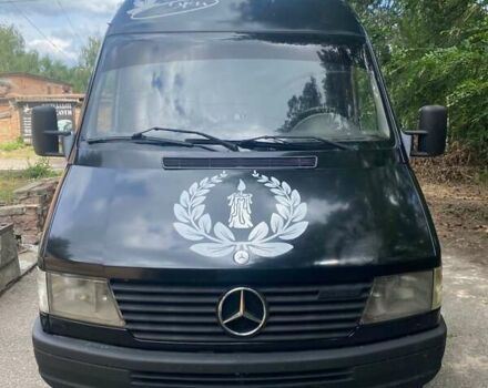 Черный Мерседес Sprinter, объемом двигателя 2.3 л и пробегом 280 тыс. км за 9500 $, фото 12 на Automoto.ua
