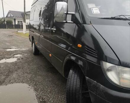 Черный Мерседес Sprinter, объемом двигателя 2.9 л и пробегом 885 тыс. км за 7600 $, фото 4 на Automoto.ua