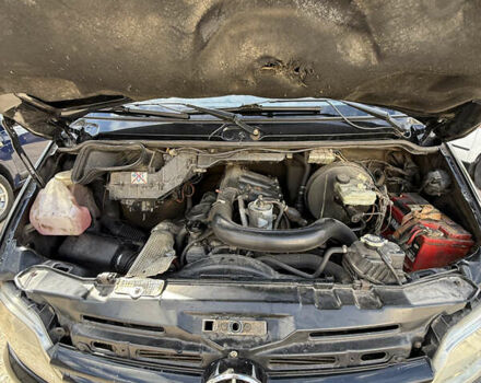 Черный Мерседес Sprinter, объемом двигателя 2.1 л и пробегом 475 тыс. км за 11200 $, фото 14 на Automoto.ua