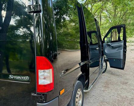 Черный Мерседес Sprinter, объемом двигателя 2.7 л и пробегом 500 тыс. км за 13500 $, фото 18 на Automoto.ua