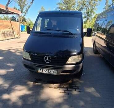 Черный Мерседес Sprinter, объемом двигателя 2.15 л и пробегом 476 тыс. км за 8000 $, фото 1 на Automoto.ua