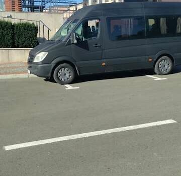 Черный Мерседес Sprinter, объемом двигателя 2.1 л и пробегом 885 тыс. км за 11000 $, фото 5 на Automoto.ua