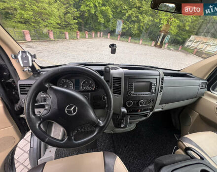 Черный Мерседес Sprinter, объемом двигателя 3 л и пробегом 740 тыс. км за 13999 $, фото 14 на Automoto.ua