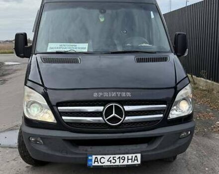 Черный Мерседес Sprinter, объемом двигателя 2.99 л и пробегом 273 тыс. км за 35000 $, фото 2 на Automoto.ua