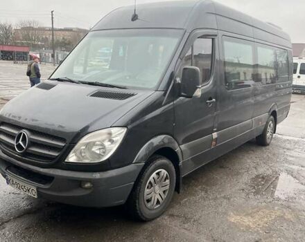 Черный Мерседес Sprinter, объемом двигателя 3.22 л и пробегом 998 тыс. км за 19000 $, фото 1 на Automoto.ua