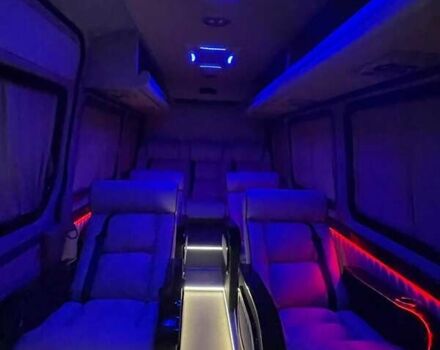 Черный Мерседес Sprinter, объемом двигателя 2.14 л и пробегом 450 тыс. км за 27999 $, фото 8 на Automoto.ua