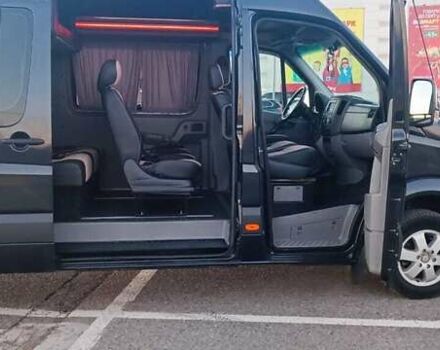 Черный Мерседес Sprinter, объемом двигателя 2.99 л и пробегом 700 тыс. км за 24000 $, фото 2 на Automoto.ua