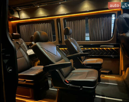 Черный Мерседес Sprinter, объемом двигателя 2.2 л и пробегом 350 тыс. км за 25000 $, фото 8 на Automoto.ua