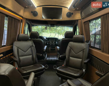 Черный Мерседес Sprinter, объемом двигателя 2.2 л и пробегом 350 тыс. км за 25000 $, фото 9 на Automoto.ua