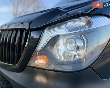 Черный Мерседес Sprinter, объемом двигателя 2.99 л и пробегом 222 тыс. км за 35000 $, фото 8 на Automoto.ua