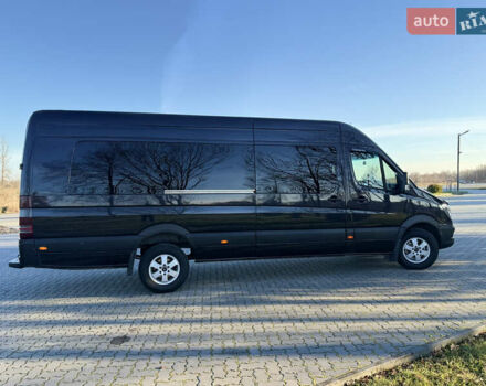 Черный Мерседес Sprinter, объемом двигателя 2.99 л и пробегом 222 тыс. км за 35000 $, фото 3 на Automoto.ua