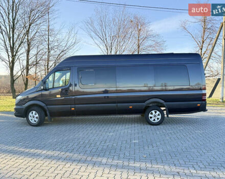 Черный Мерседес Sprinter, объемом двигателя 2.99 л и пробегом 222 тыс. км за 35000 $, фото 2 на Automoto.ua