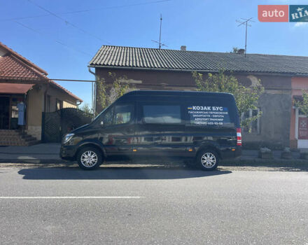 Черный Мерседес Sprinter, объемом двигателя 2.2 л и пробегом 350 тыс. км за 25000 $, фото 5 на Automoto.ua