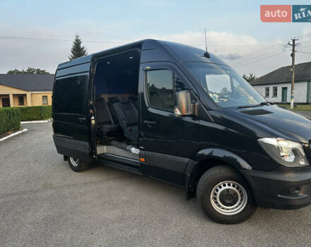 Черный Мерседес Sprinter, объемом двигателя 2.9 л и пробегом 280 тыс. км за 26700 $, фото 4 на Automoto.ua