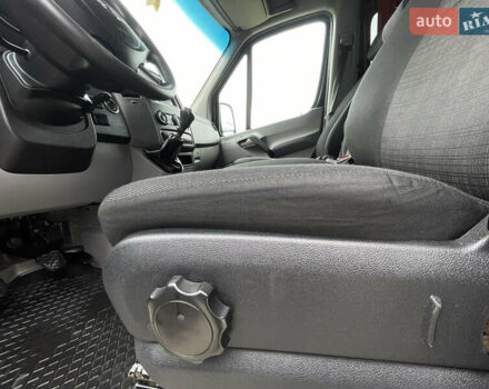 Черный Мерседес Sprinter, объемом двигателя 2.2 л и пробегом 421 тыс. км за 19999 $, фото 54 на Automoto.ua