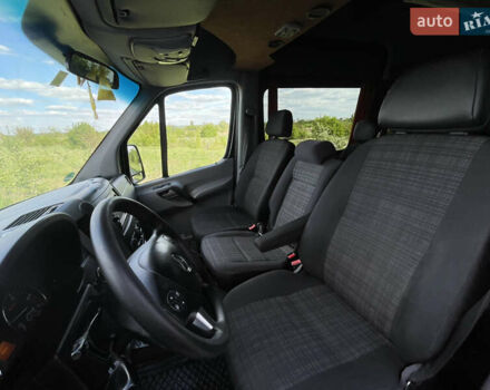Чорний Мерседес Sprinter, об'ємом двигуна 2.2 л та пробігом 421 тис. км за 19550 $, фото 48 на Automoto.ua