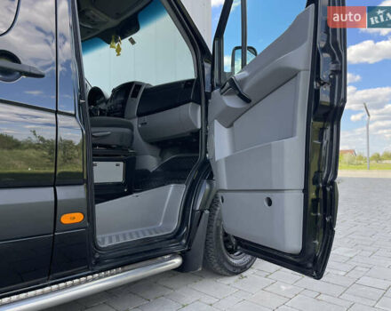 Чорний Мерседес Sprinter, об'ємом двигуна 2.2 л та пробігом 421 тис. км за 19550 $, фото 59 на Automoto.ua