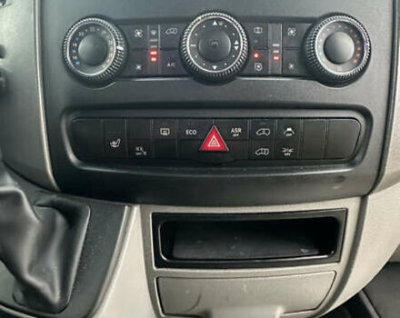 Черный Мерседес Sprinter, объемом двигателя 2.2 л и пробегом 710 тыс. км за 29900 $, фото 10 на Automoto.ua