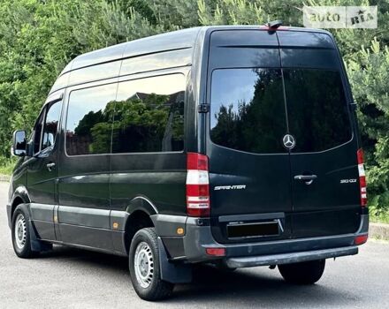 Черный Мерседес Sprinter, объемом двигателя 2.14 л и пробегом 265 тыс. км за 16950 $, фото 4 на Automoto.ua