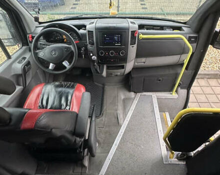 Черный Мерседес Sprinter, объемом двигателя 2.2 л и пробегом 710 тыс. км за 29900 $, фото 9 на Automoto.ua