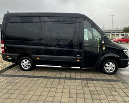 Черный Мерседес Sprinter, объемом двигателя 2.2 л и пробегом 710 тыс. км за 29900 $, фото 2 на Automoto.ua