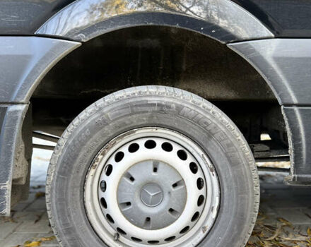 Черный Мерседес Sprinter, объемом двигателя 2.2 л и пробегом 660 тыс. км за 31459 $, фото 14 на Automoto.ua