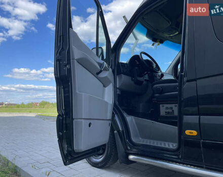 Чорний Мерседес Sprinter, об'ємом двигуна 2.2 л та пробігом 421 тис. км за 19550 $, фото 52 на Automoto.ua