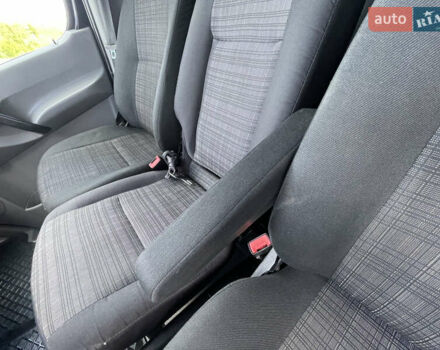 Чорний Мерседес Sprinter, об'ємом двигуна 2.2 л та пробігом 421 тис. км за 19550 $, фото 47 на Automoto.ua