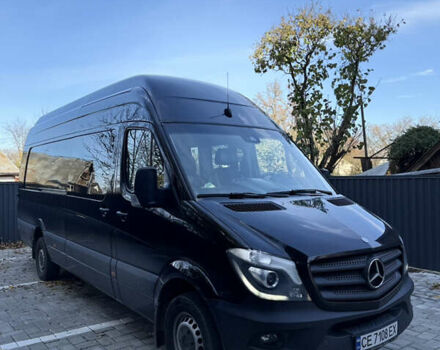Черный Мерседес Sprinter, объемом двигателя 2.2 л и пробегом 660 тыс. км за 31459 $, фото 1 на Automoto.ua