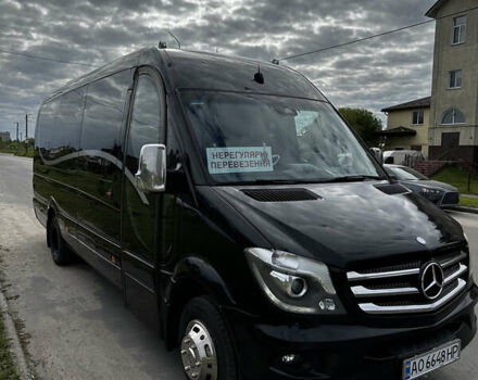 Черный Мерседес Sprinter, объемом двигателя 2.99 л и пробегом 375 тыс. км за 95500 $, фото 2 на Automoto.ua