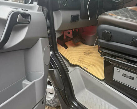 Черный Мерседес Sprinter, объемом двигателя 2.99 л и пробегом 800 тыс. км за 29500 $, фото 3 на Automoto.ua