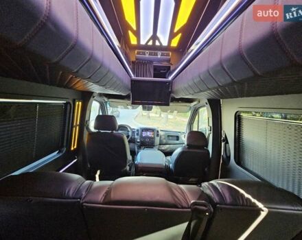 Черный Мерседес Sprinter, объемом двигателя 2.99 л и пробегом 732 тыс. км за 41500 $, фото 14 на Automoto.ua