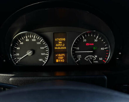 Черный Мерседес Sprinter, объемом двигателя 3 л и пробегом 676 тыс. км за 35500 $, фото 26 на Automoto.ua