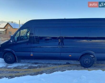 Черный Мерседес Sprinter, объемом двигателя 2.1 л и пробегом 483 тыс. км за 23000 $, фото 2 на Automoto.ua