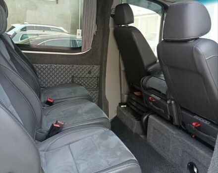 Черный Мерседес Sprinter, объемом двигателя 2.9 л и пробегом 660 тыс. км за 33999 $, фото 4 на Automoto.ua