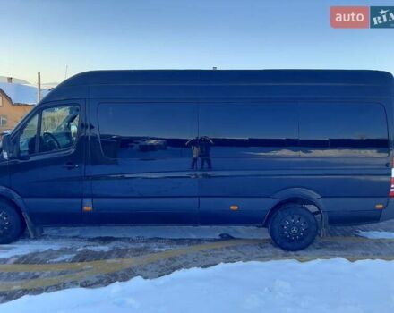 Черный Мерседес Sprinter, объемом двигателя 2.1 л и пробегом 483 тыс. км за 23000 $, фото 3 на Automoto.ua