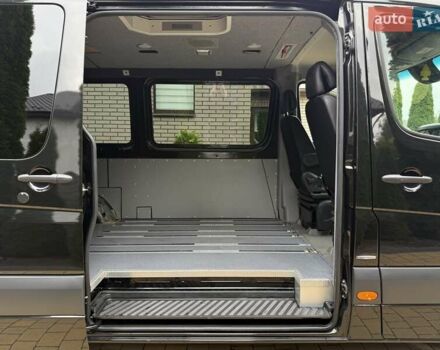 Черный Мерседес Sprinter, объемом двигателя 2.2 л и пробегом 181 тыс. км за 26900 $, фото 56 на Automoto.ua