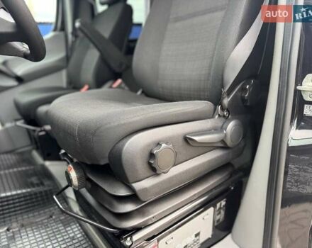 Черный Мерседес Sprinter, объемом двигателя 3 л и пробегом 400 тыс. км за 36500 $, фото 18 на Automoto.ua
