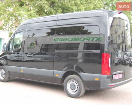 Черный Мерседес Sprinter, объемом двигателя 2.14 л и пробегом 471 тыс. км за 27800 $, фото 5 на Automoto.ua