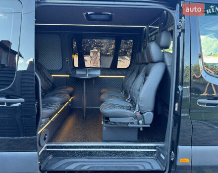 Чорний Мерседес Sprinter, об'ємом двигуна 2.2 л та пробігом 205 тис. км за 46990 $, фото 61 на Automoto.ua