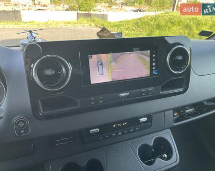 Черный Мерседес Sprinter, объемом двигателя 2.9 л и пробегом 170 тыс. км за 52000 $, фото 4 на Automoto.ua