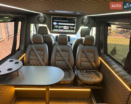 Чорний Мерседес Sprinter, об'ємом двигуна 2.2 л та пробігом 205 тис. км за 46990 $, фото 67 на Automoto.ua
