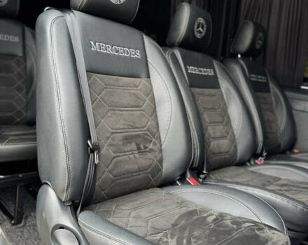 Чорний Мерседес Sprinter, об'ємом двигуна 2.9 л та пробігом 370 тис. км за 49500 $, фото 29 на Automoto.ua