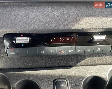 Черный Мерседес Sprinter, объемом двигателя 2.99 л и пробегом 23 тыс. км за 49000 $, фото 25 на Automoto.ua
